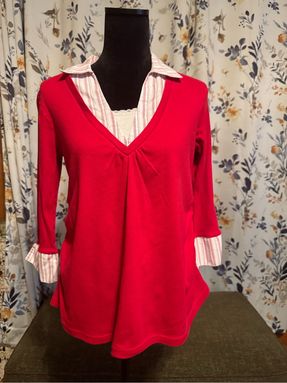 Women's Size Large Maternity Bright Red V-Neck Layered Tunic Top